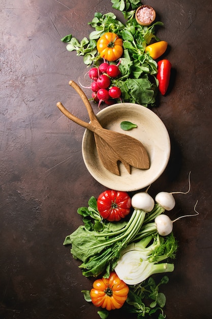 Натюрморт со свежими овощами